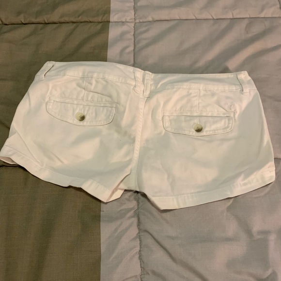 Shorts - Picture 2 of 3